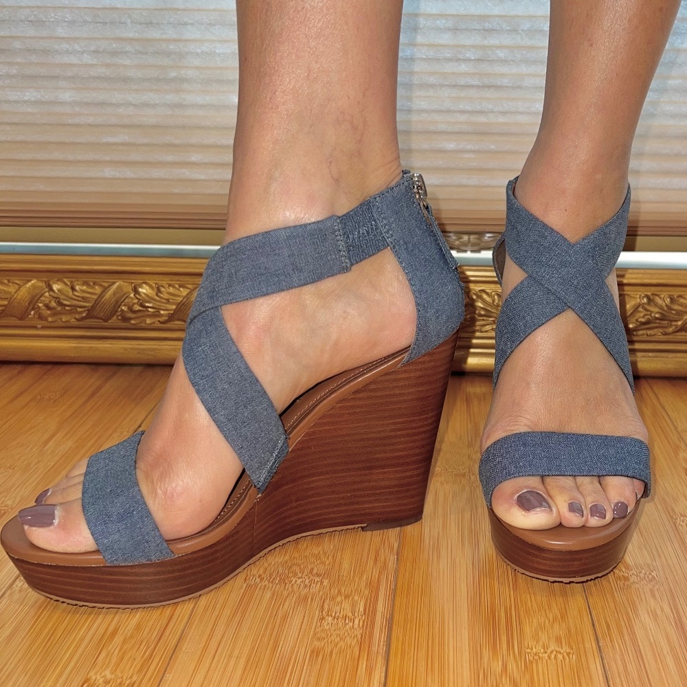 White House Black Market  Demin Platform Wedges Size 8